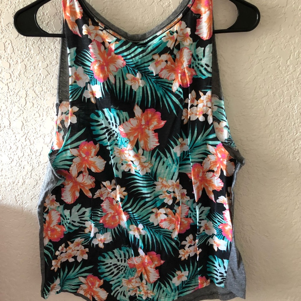 Pink Tank Top - Picture 3 of 4